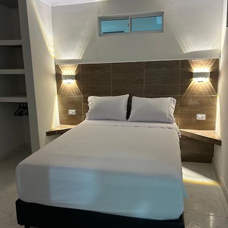 Hotel Brisas Del Mar Santa Marta  Kültér fotó
