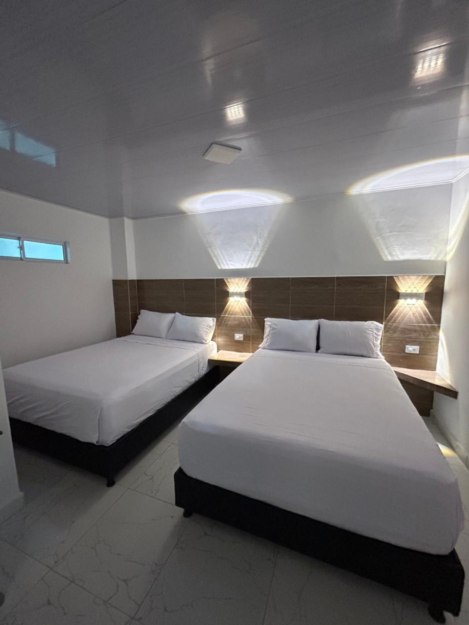 Hotel Brisas Del Mar Santa Marta  Kültér fotó