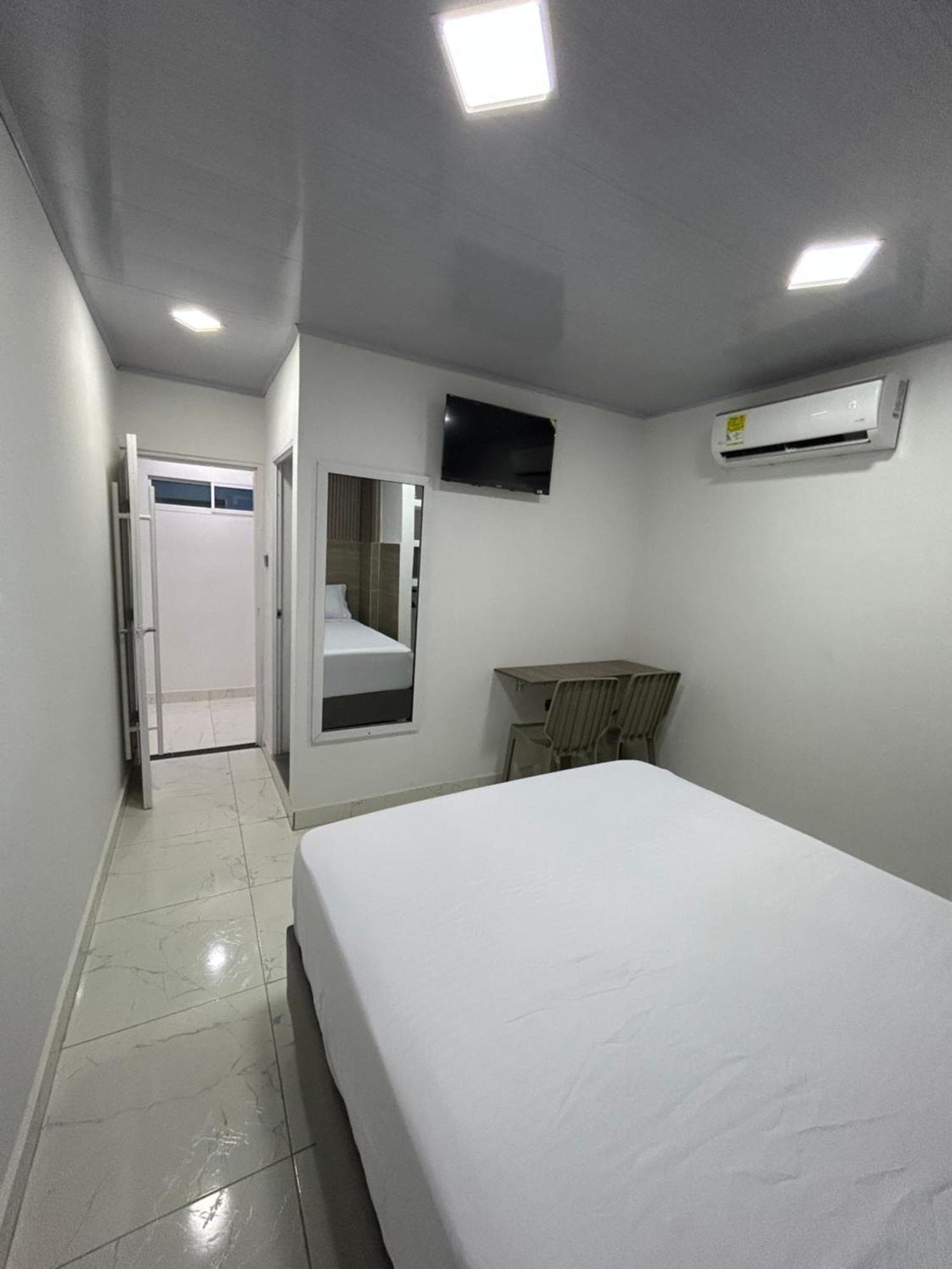 Hotel Brisas Del Mar Santa Marta  Kültér fotó